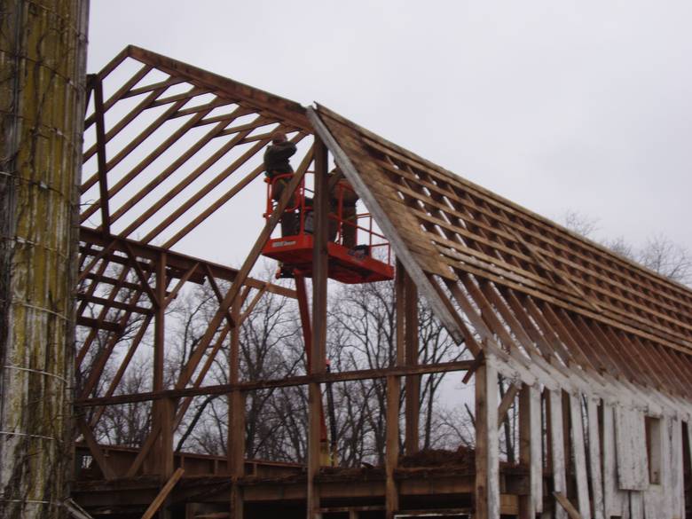 Wray Barn Dismantle / Removing the rafters